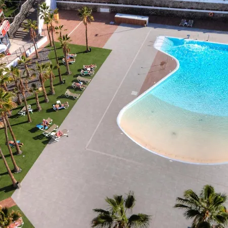 Apartment Palms